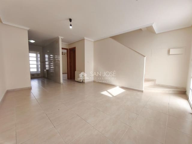 3 sypialnia Dom szeregowy na sprzedaż w Hondón de los Frailes z basenem - 149 000 € (Ref: 9822812)