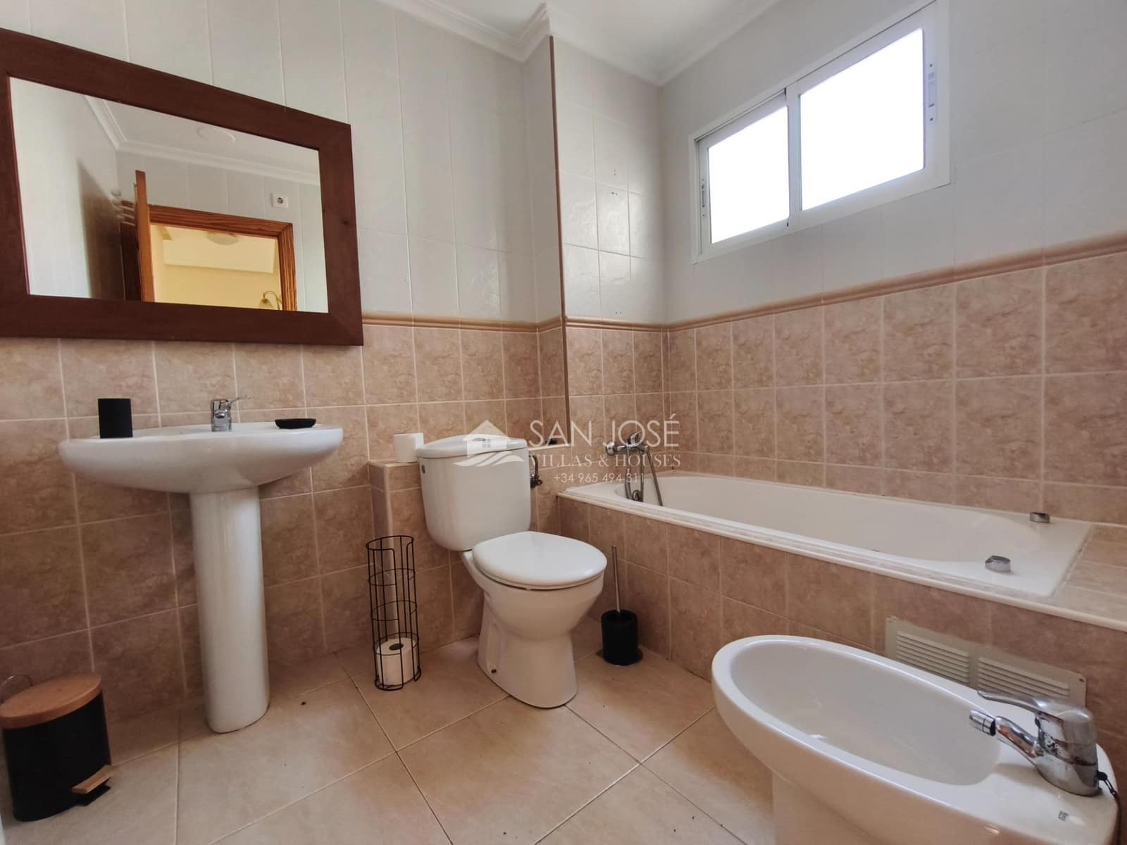 3 sypialnia Dom szeregowy na sprzedaż w Hondon de los Frailes z basenem - 149 000 € (Ref: 9822812)