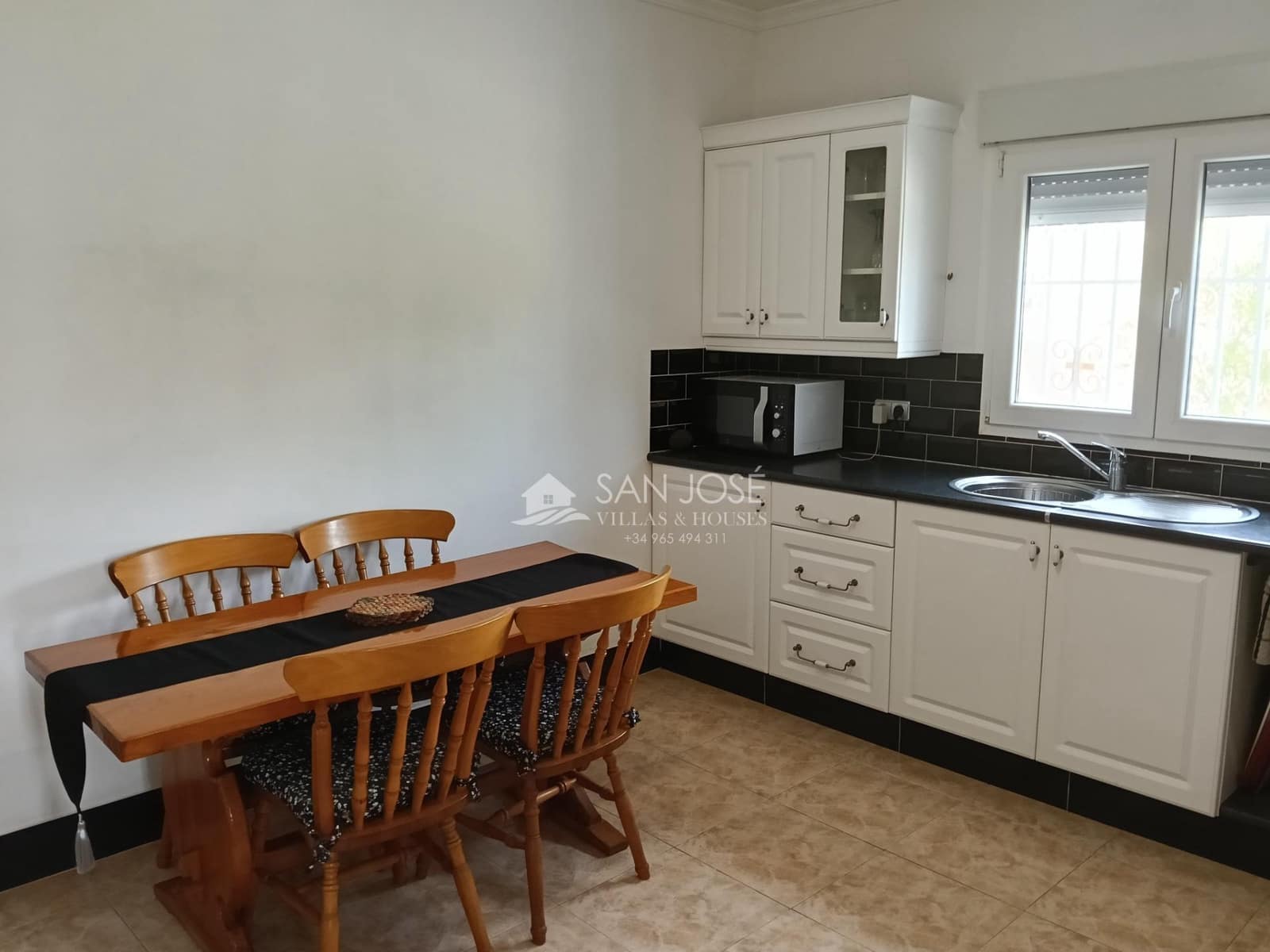 4 bedroom Villa for sale in Aspe with pool - € 330,000 (Ref: 9831739)