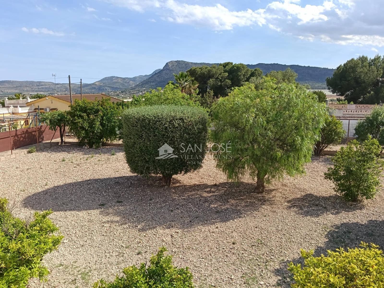 4 bedroom Villa for sale in Aspe with pool - € 330,000 (Ref: 9831739)