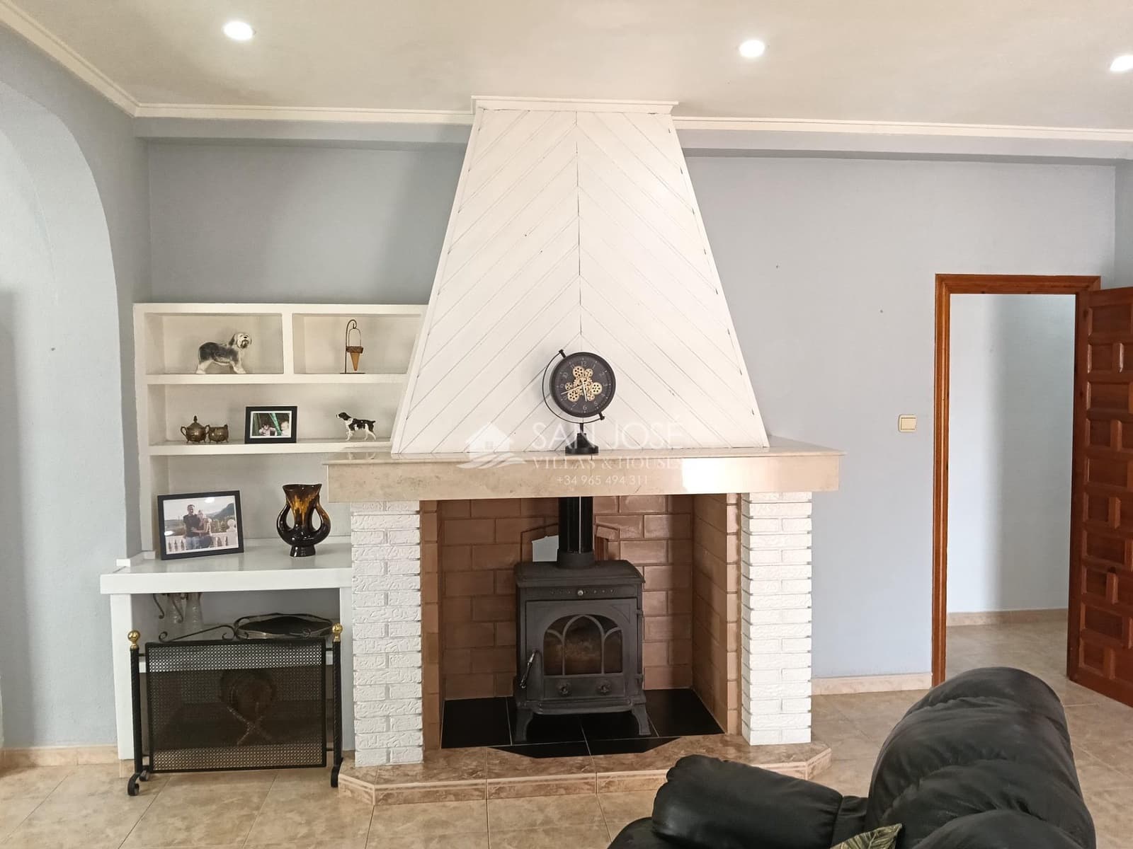 4 bedroom Villa for sale in Aspe with pool - € 330,000 (Ref: 9831739)