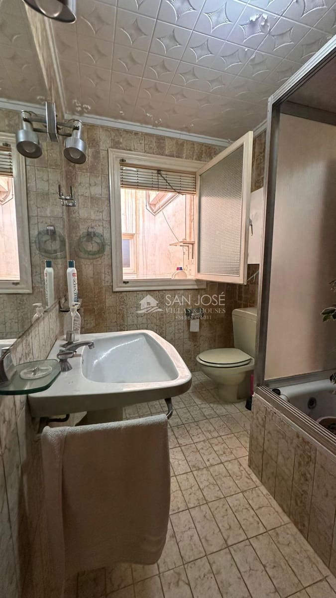 4 bedroom Flat for sale in Novelda - € 97,260 (Ref: 9846633)