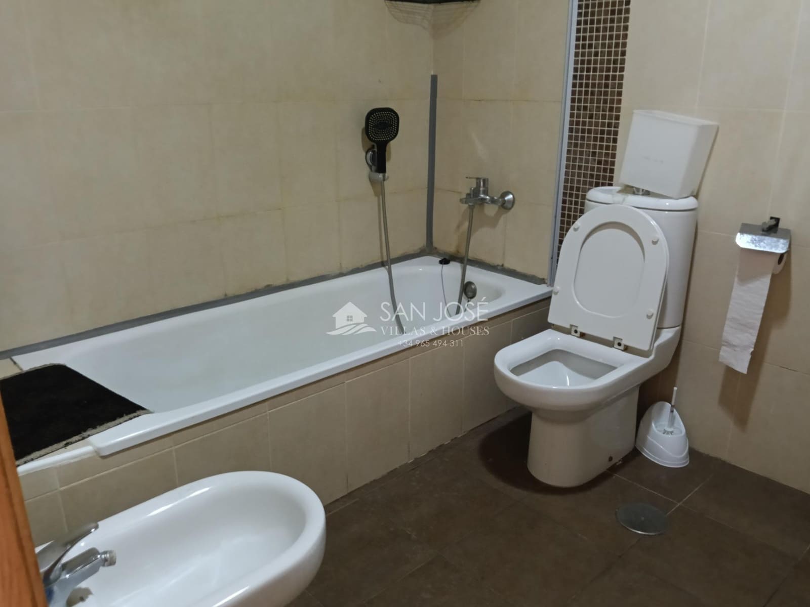 3 bedroom Flat for sale in Aspe with garage - € 165,000 (Ref: 9860289)