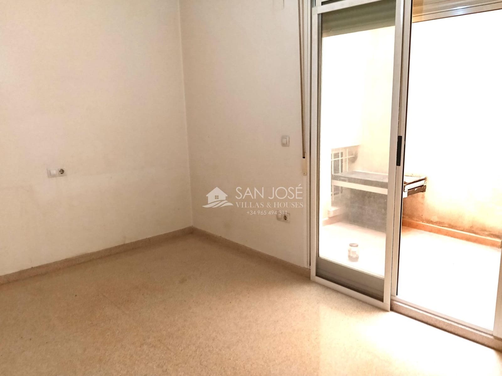 3 bedroom Flat for sale in Aspe with garage - € 165,000 (Ref: 9860289)