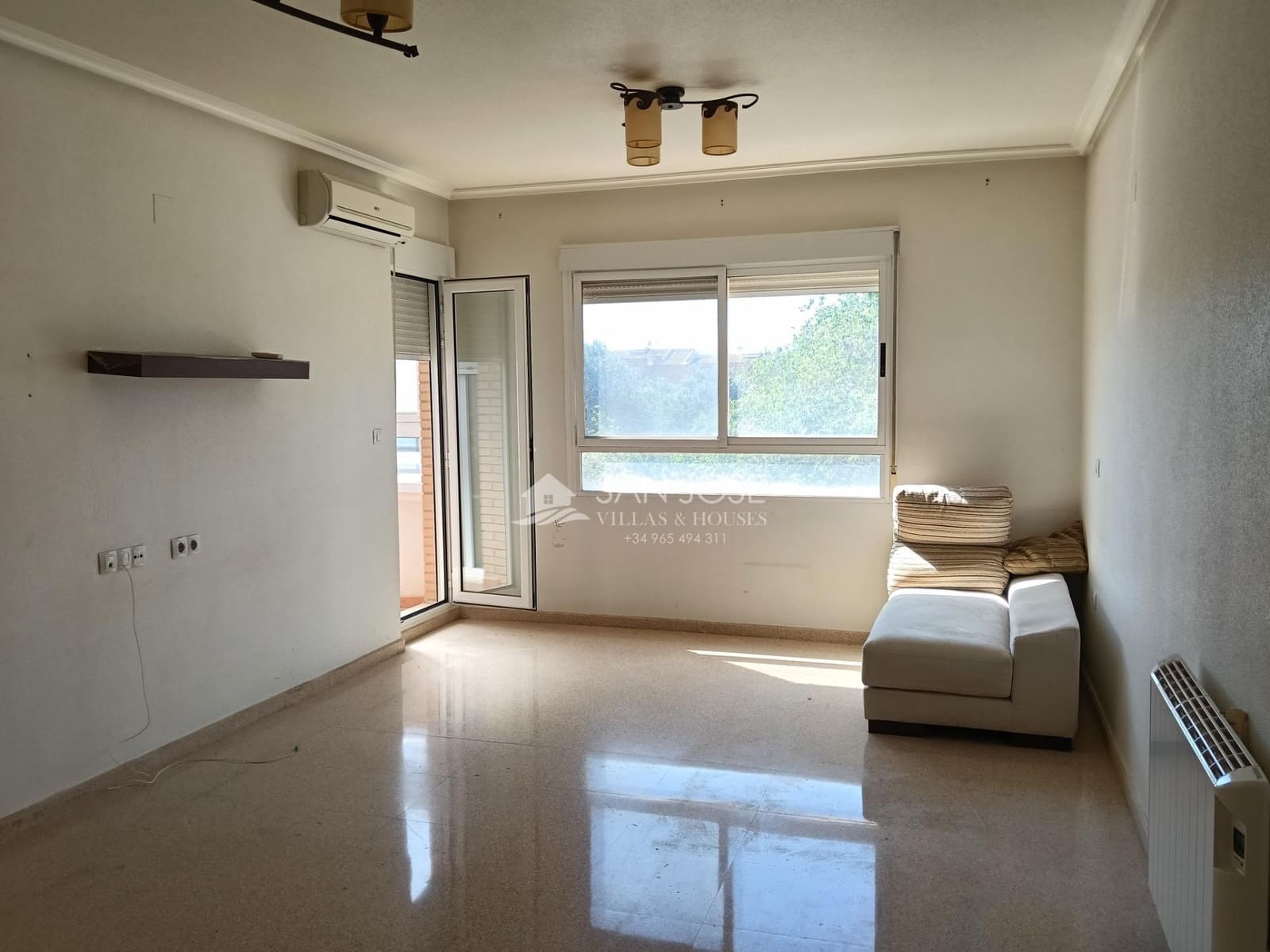 3 bedroom Flat for sale in Aspe with garage - € 165,000 (Ref: 9860289)