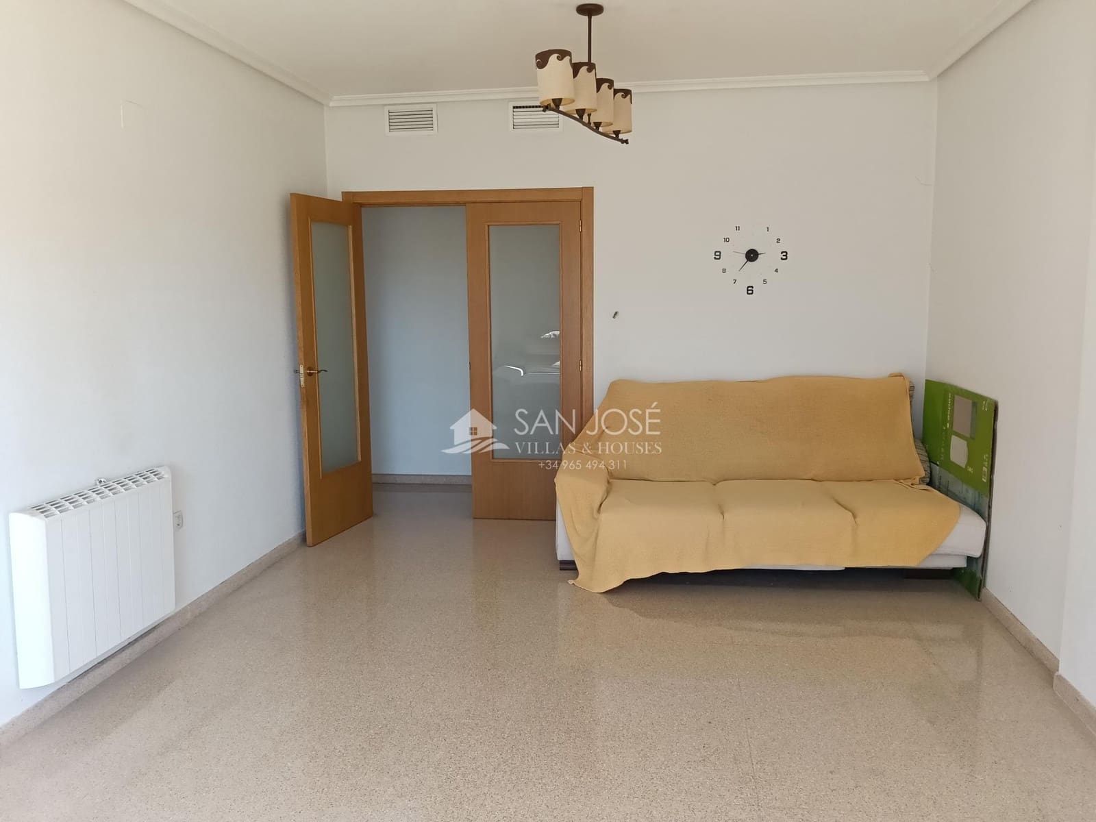 3 bedroom Flat for sale in Aspe with garage - € 165,000 (Ref: 9860289)