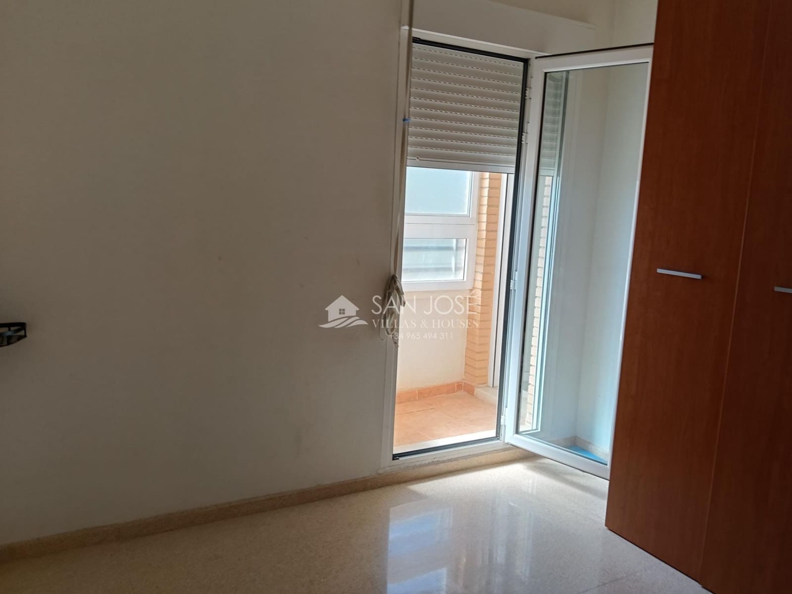 3 bedroom Flat for sale in Aspe with garage - € 165,000 (Ref: 9860289)
