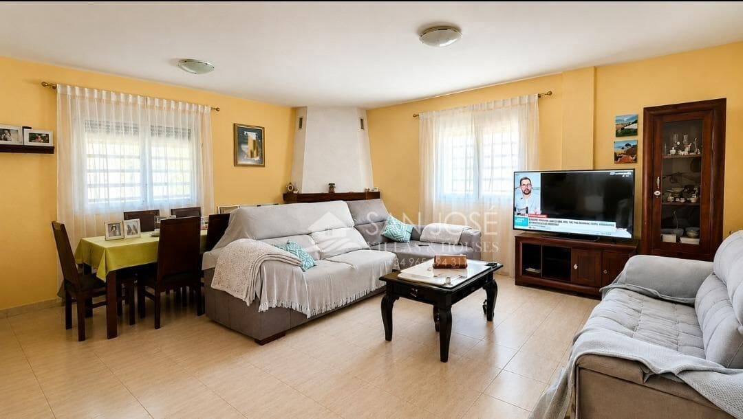 4 sypialnia Willa na sprzedaż w Monforte del Cid z basenem - 335 000 € (Ref: 9862048)