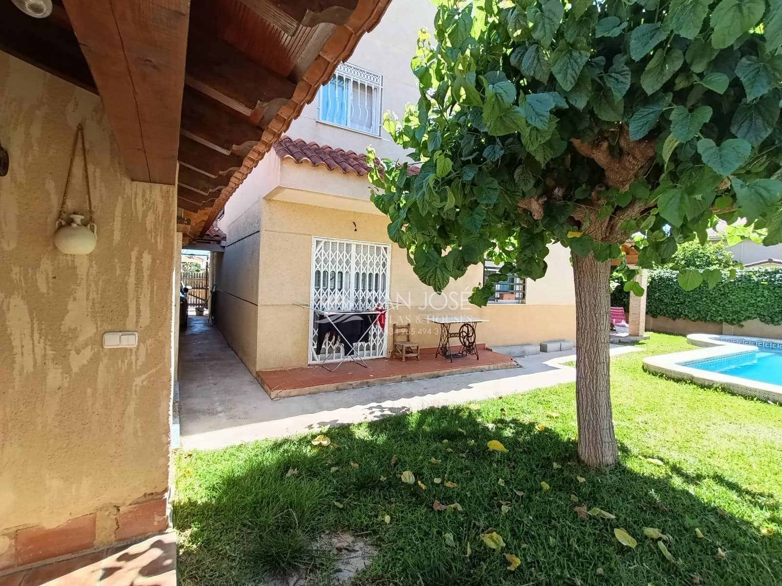 4 sypialnia Willa na sprzedaż w Monforte del Cid z basenem - 335 000 € (Ref: 9862048)