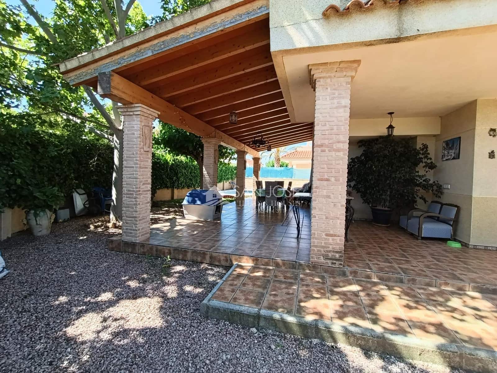 4 sypialnia Willa na sprzedaż w Monforte del Cid z basenem - 335 000 € (Ref: 9862048)