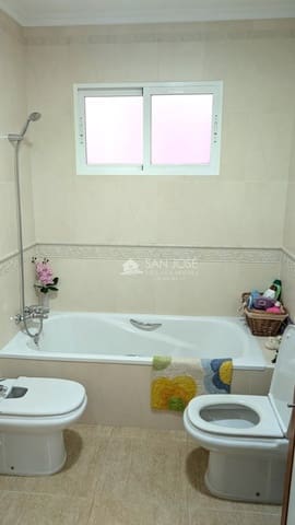 4 bedroom Flat for sale in Novelda - € 185,050 (Ref: 9892557)