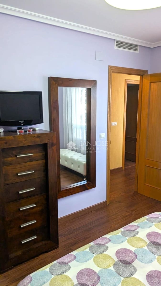 4 bedroom Flat for sale in Novelda - € 185,050 (Ref: 9892557)