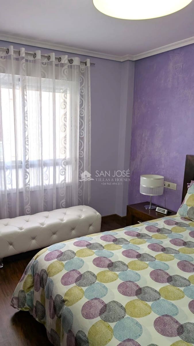 4 bedroom Flat for sale in Novelda - € 185,050 (Ref: 9892557)