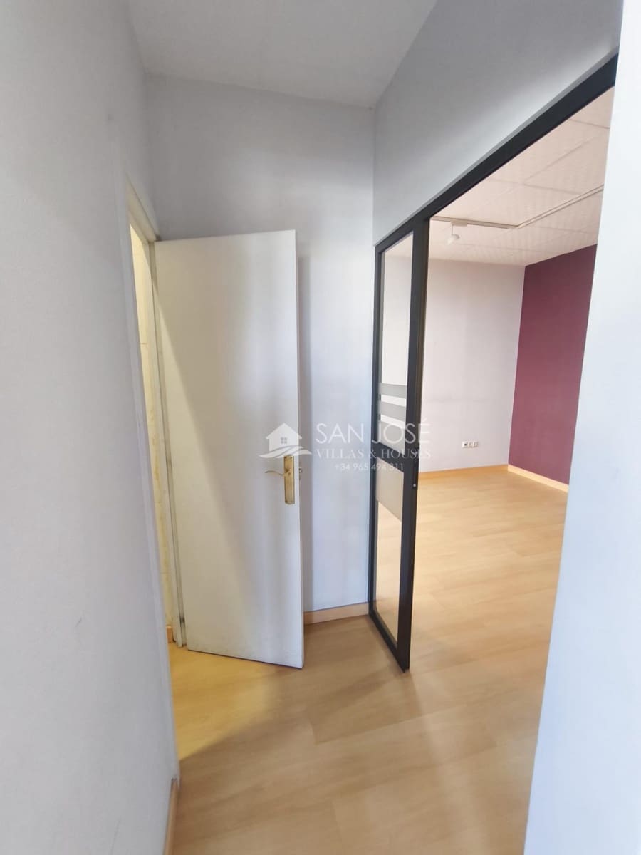 Comercial para arrendar em Aspe - 600 € (Ref: 9892558)