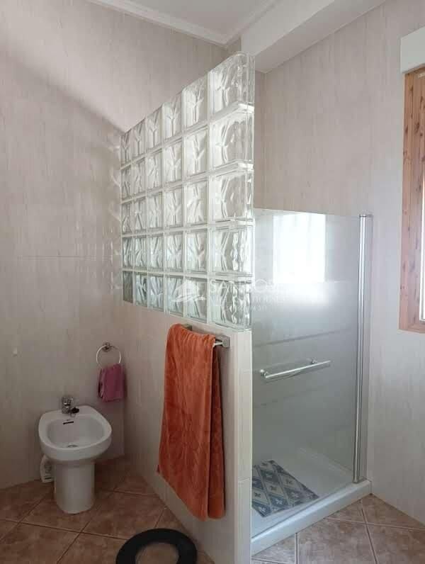 4 bedroom Villa for sale in Monforte del Cid with pool - € 315,000 (Ref: 9894082)