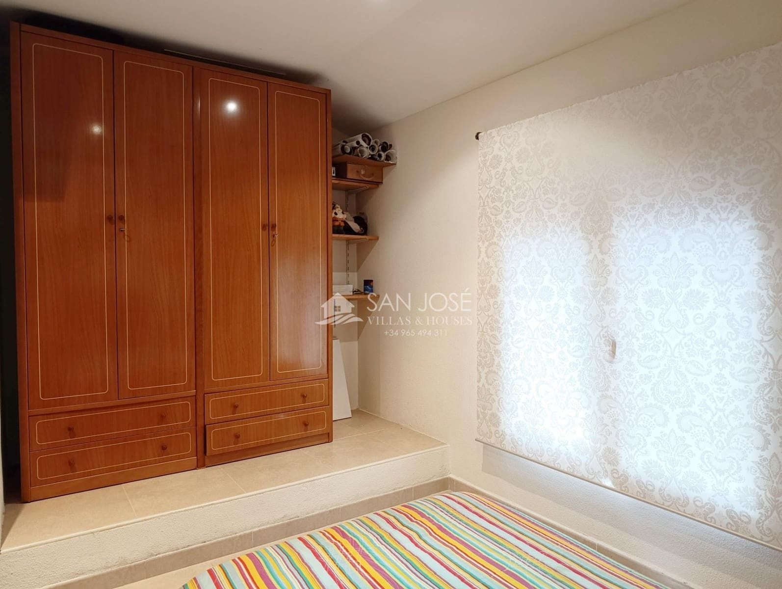 4 bedroom Villa for sale in Monforte del Cid with pool - € 315,000 (Ref: 9894082)