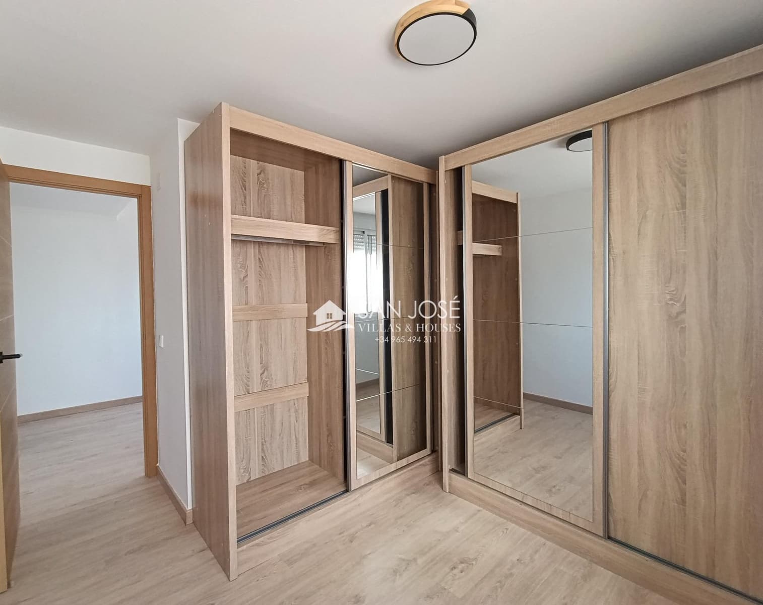 3 makuuhuone Asunto myytävänä paikassa Monovar / Monover - 131 000 € (Ref: 9894083)