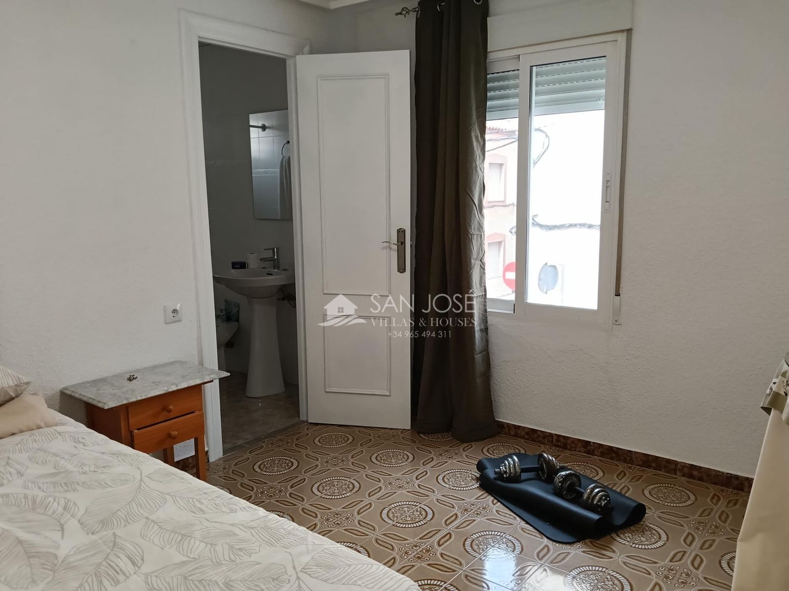 4 quarto Casa em Banda para arrendar em Aspe - 800 € (Ref: 9896232)