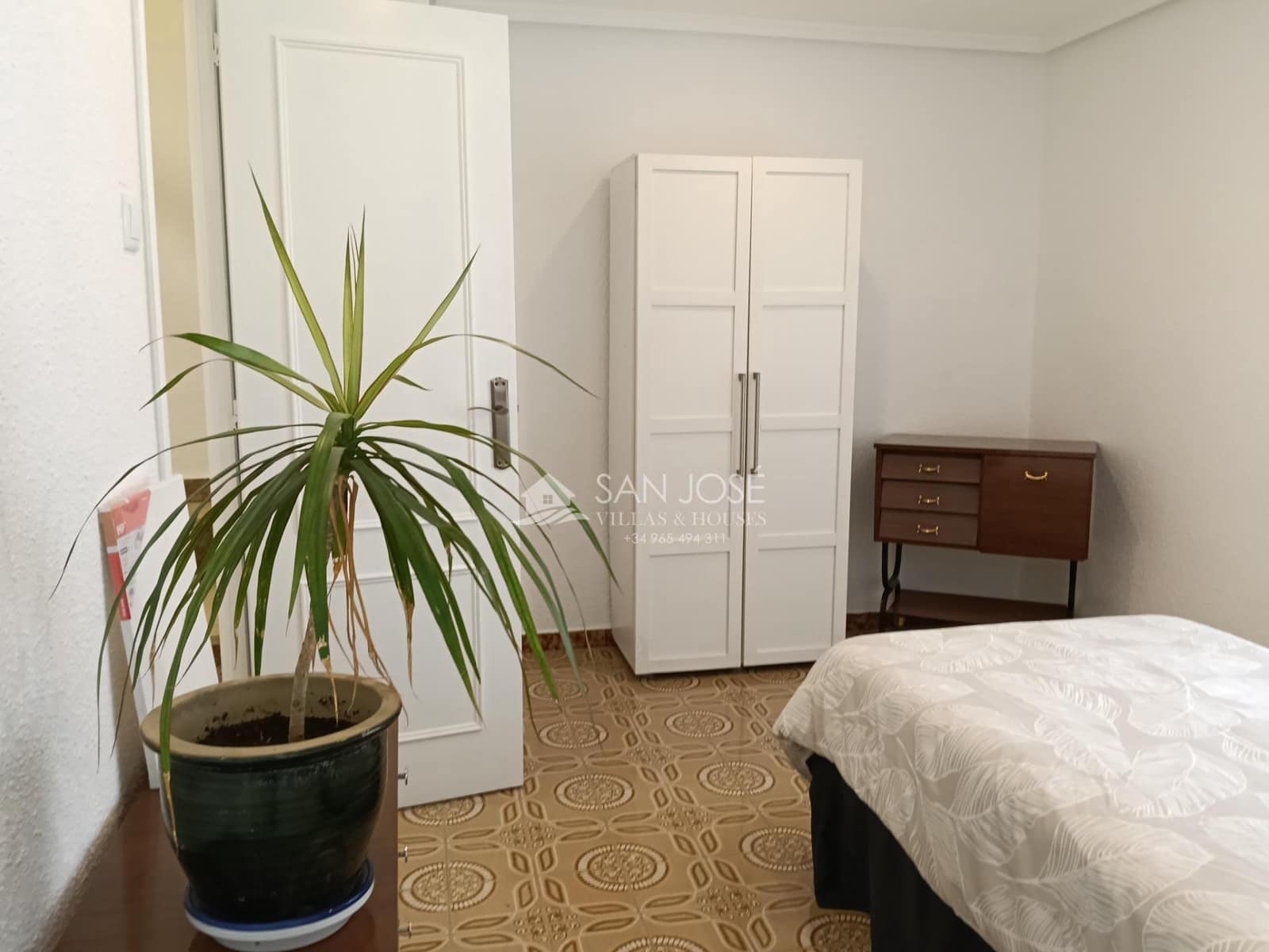 4 quarto Casa em Banda para arrendar em Aspe - 800 € (Ref: 9896232)