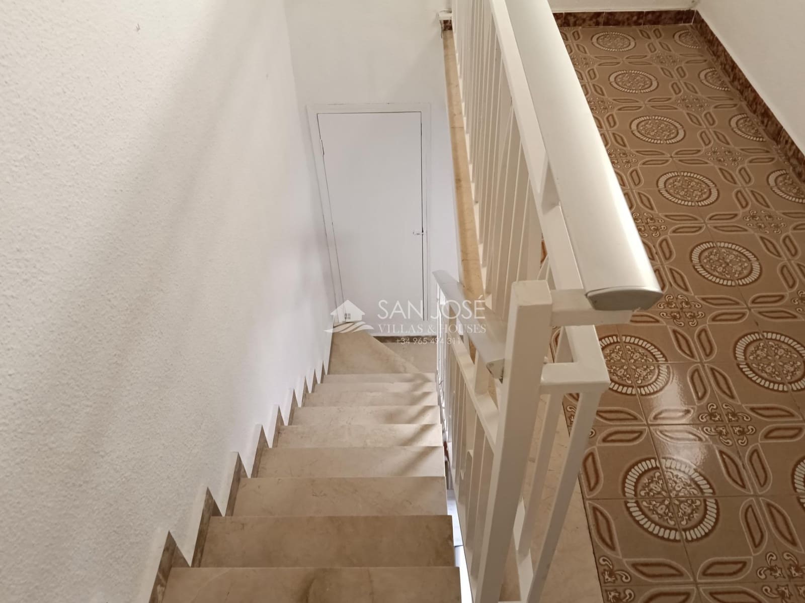 4 quarto Casa em Banda para arrendar em Aspe - 800 € (Ref: 9896232)