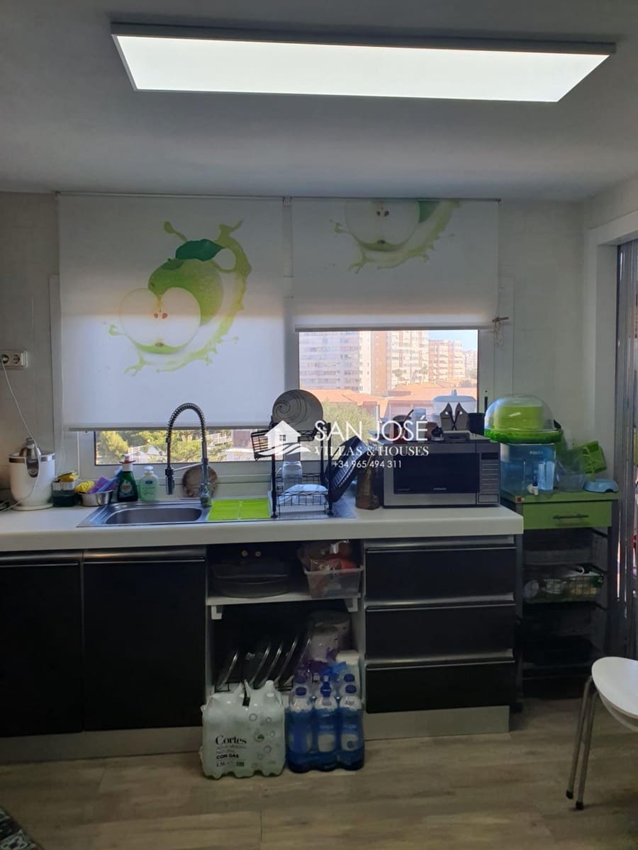 4 Zimmer Wohnung zu verkaufen in Playa de San Juan mit Pool Garage - 620.000 € (Ref: 9899031)