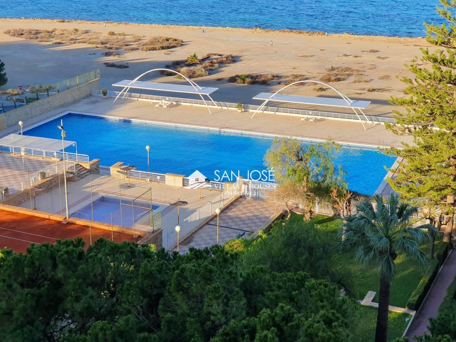 4 Zimmer Wohnung zu verkaufen in Playa de San Juan mit Pool Garage - 620.000 € (Ref: 9899031)