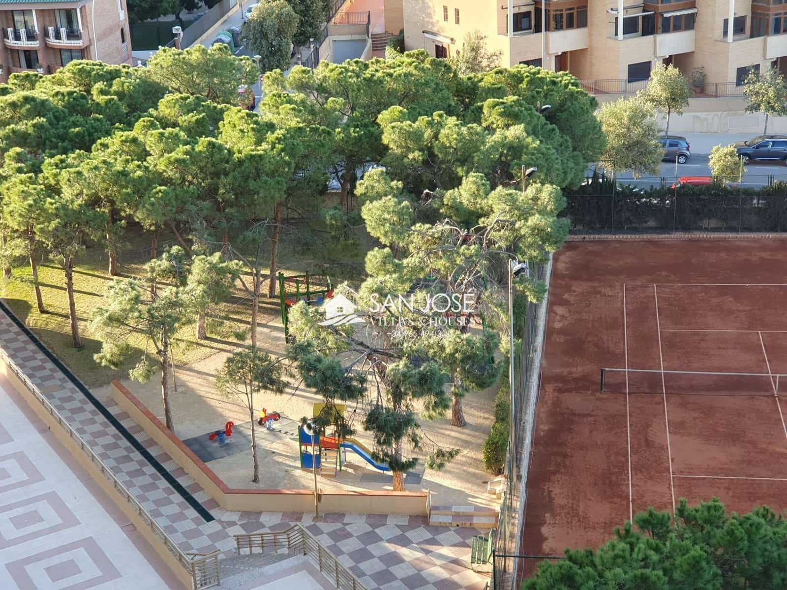 4 Zimmer Wohnung zu verkaufen in Playa de San Juan mit Pool Garage - 620.000 € (Ref: 9899031)