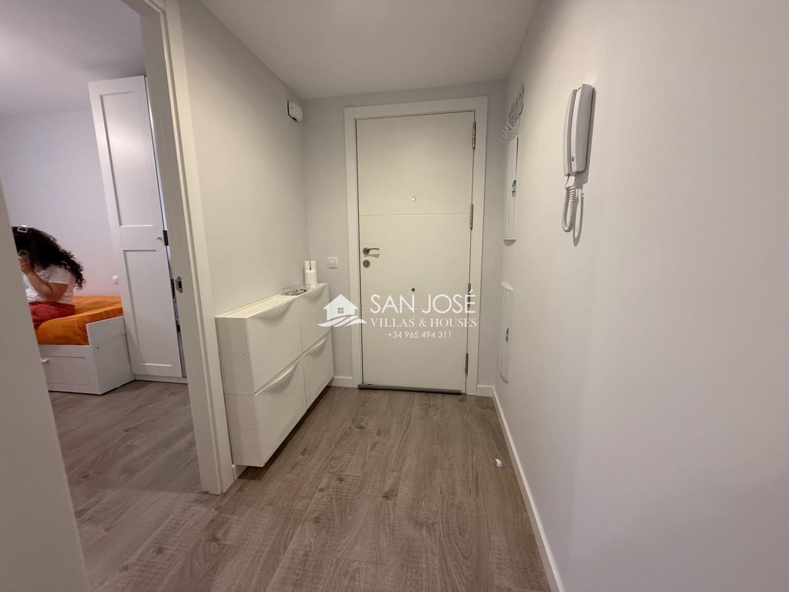 3 soveværelse Lejlighed til salg i Novelda med garage - € 168.000 (Ref: 9899033)