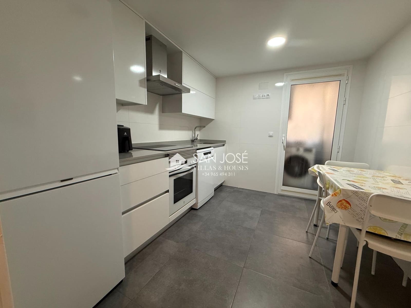 3 soveværelse Lejlighed til salg i Novelda med garage - € 168.000 (Ref: 9899033)