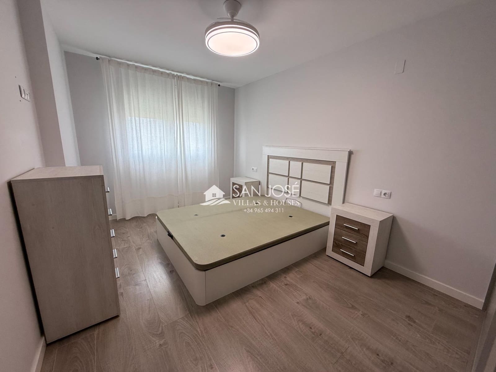 3 soveværelse Lejlighed til salg i Novelda med garage - € 168.000 (Ref: 9899033)
