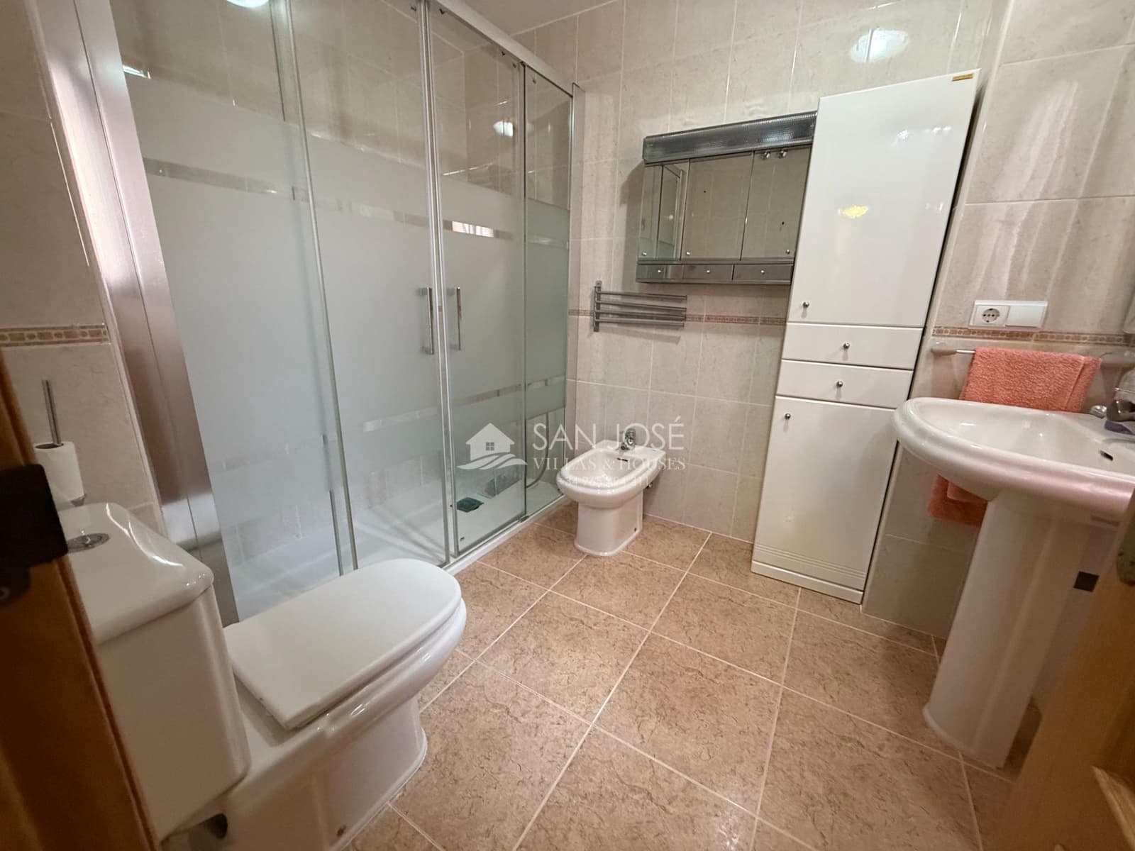 2 Zimmer Wohnung zu verkaufen in Alicante / Alacant Stadt mit Pool - 365.000 € (Ref: 9903832)