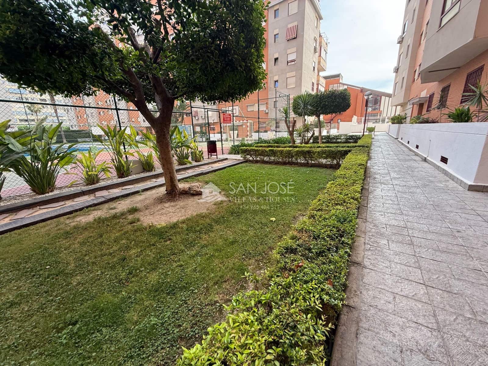 2 Zimmer Wohnung zu verkaufen in Alicante / Alacant Stadt mit Pool - 365.000 € (Ref: 9903832)