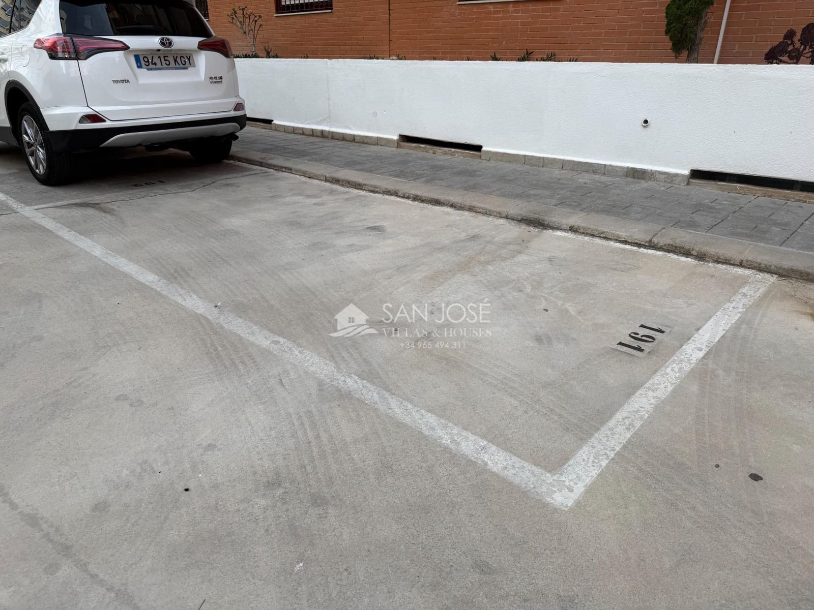 2 Zimmer Wohnung zu verkaufen in Alicante / Alacant Stadt mit Pool - 365.000 € (Ref: 9903832)