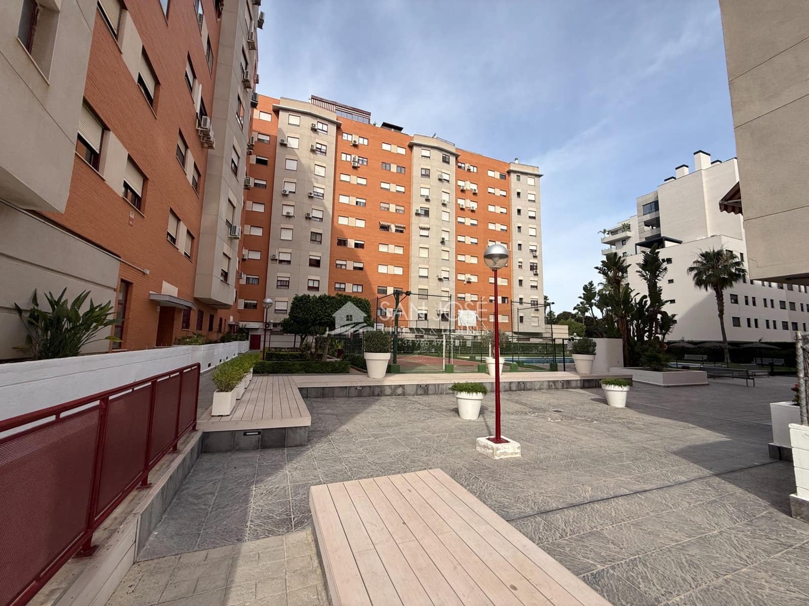 2 Zimmer Wohnung zu verkaufen in Alicante / Alacant Stadt mit Pool - 365.000 € (Ref: 9903832)