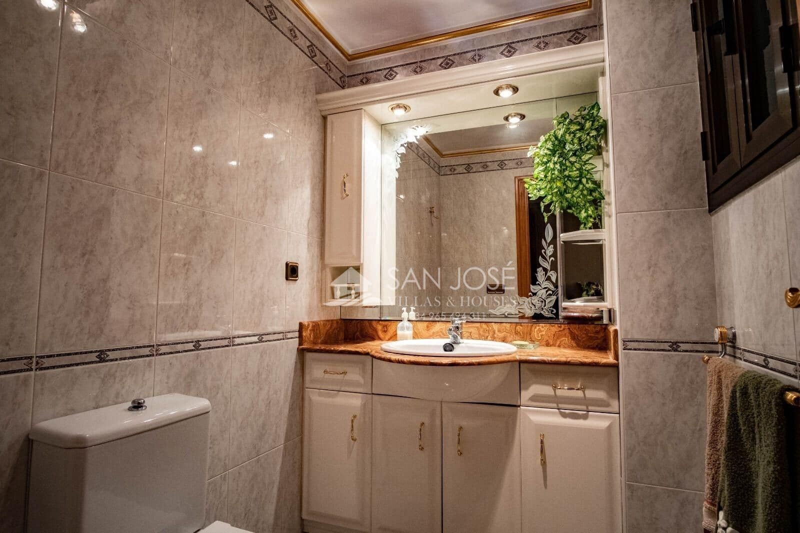 5 sypialnia Dom na sprzedaż w Novelda z garażem - 880 000 € (Ref: 9916056)
