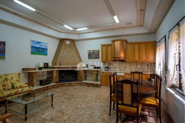 5 sypialnia Dom na sprzedaż w Novelda z garażem - 880 000 € (Ref: 9916056)