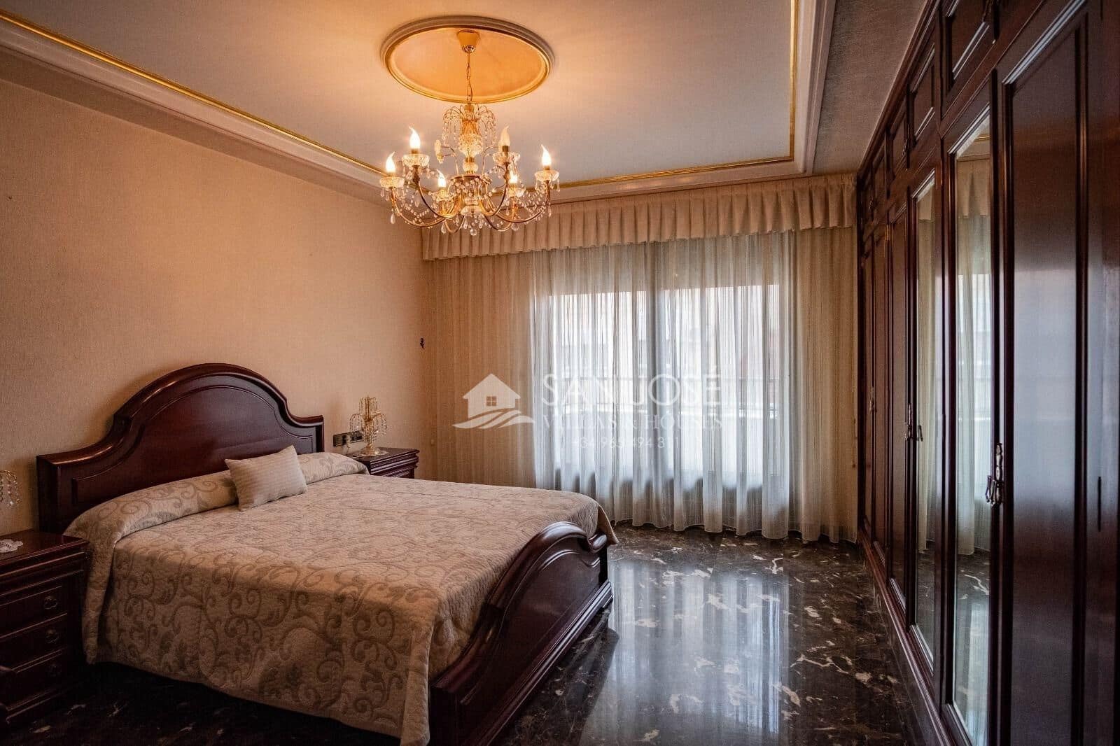 5 sypialnia Dom na sprzedaż w Novelda z garażem - 880 000 € (Ref: 9916056)