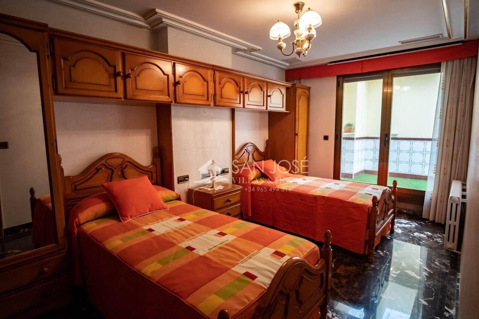 5 sypialnia Dom na sprzedaż w Novelda z garażem - 880 000 € (Ref: 9916056)