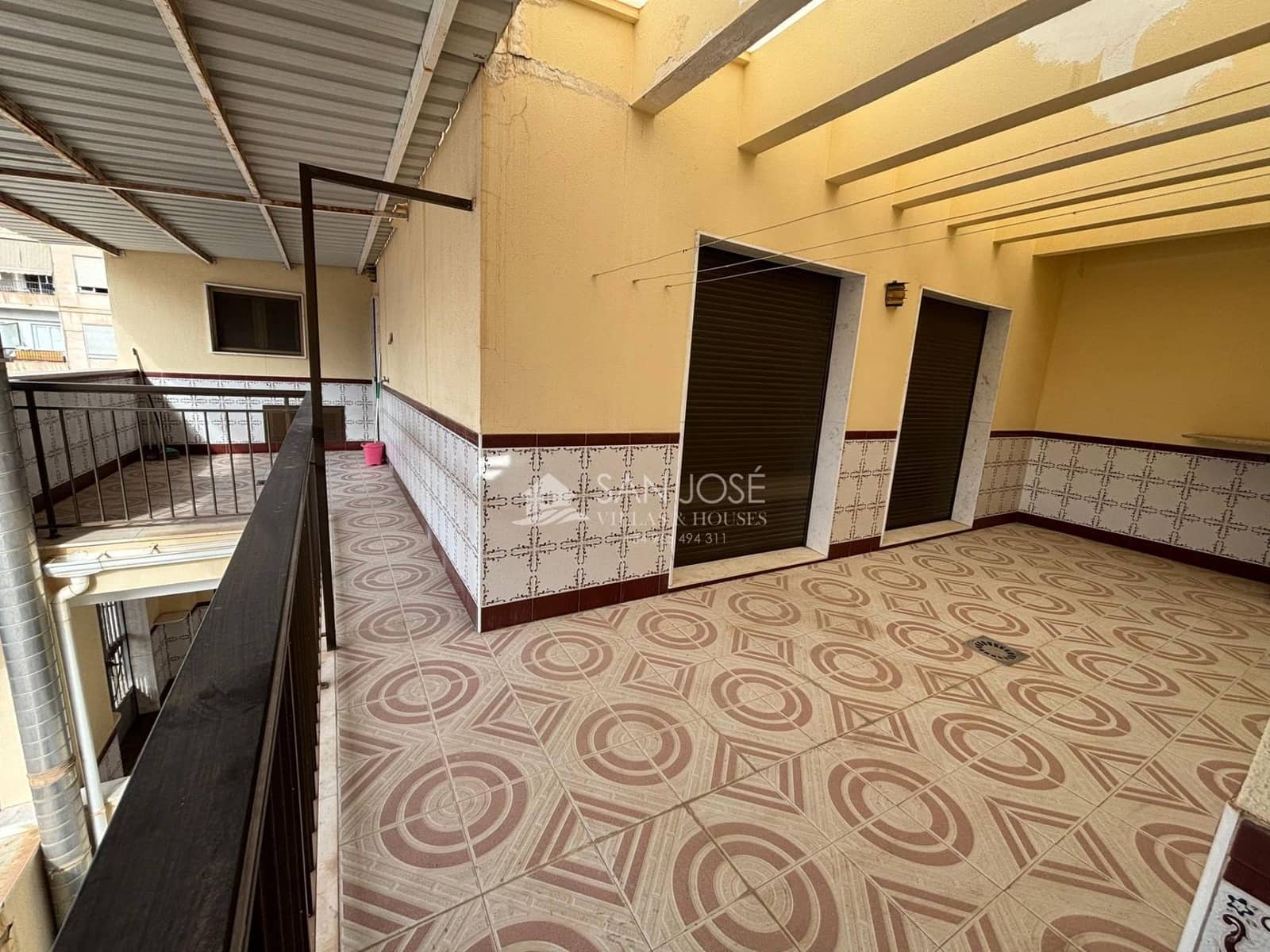5 sypialnia Dom na sprzedaż w Novelda z garażem - 880 000 € (Ref: 9916056)