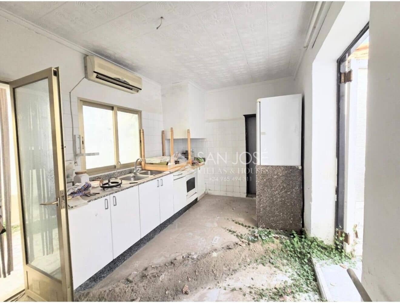 3 bedroom Townhouse for sale in Aspe - € 107,200 (Ref: 9920619)