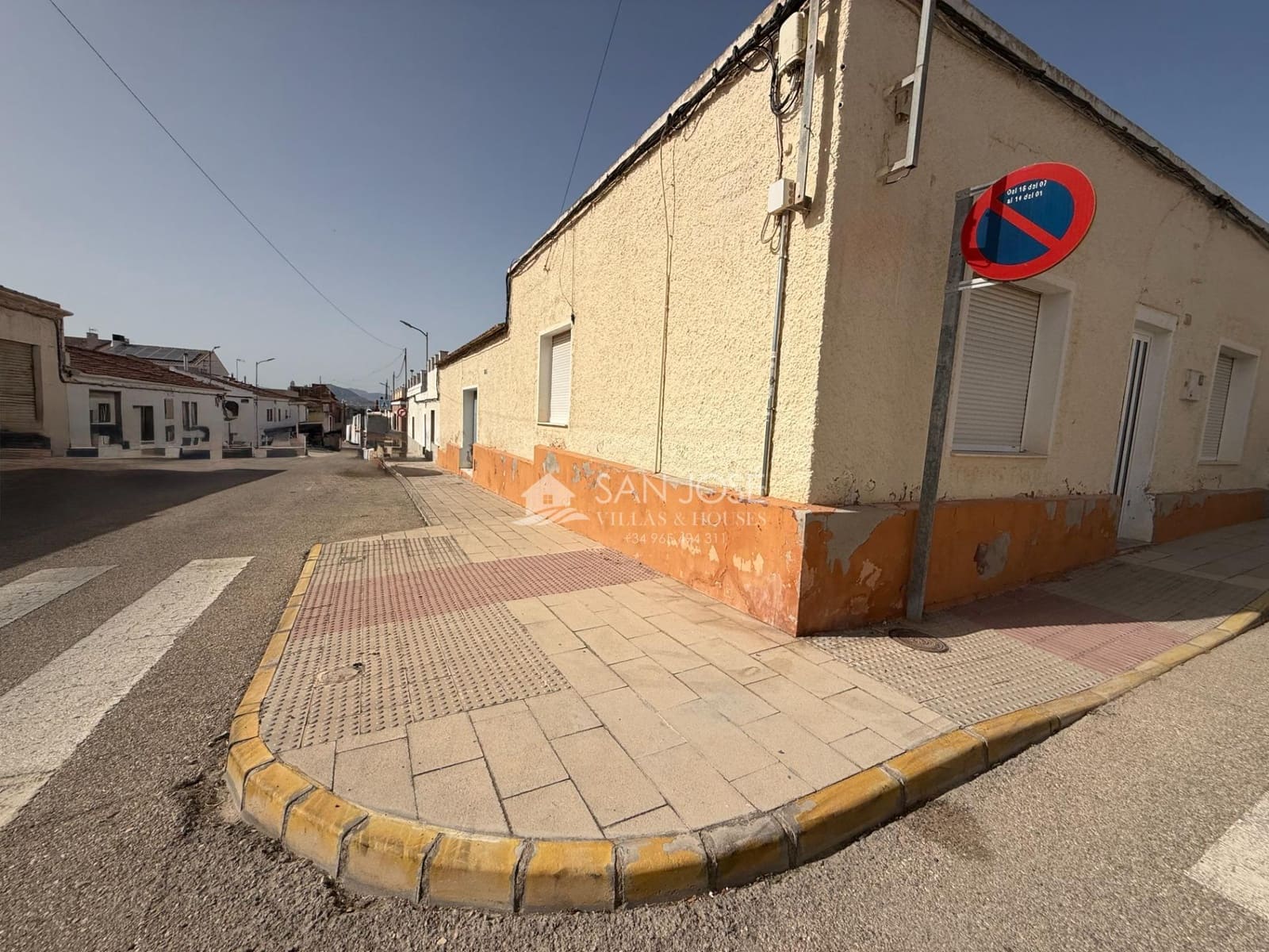 3 bedroom Townhouse for sale in Aspe - € 107,200 (Ref: 9920619)