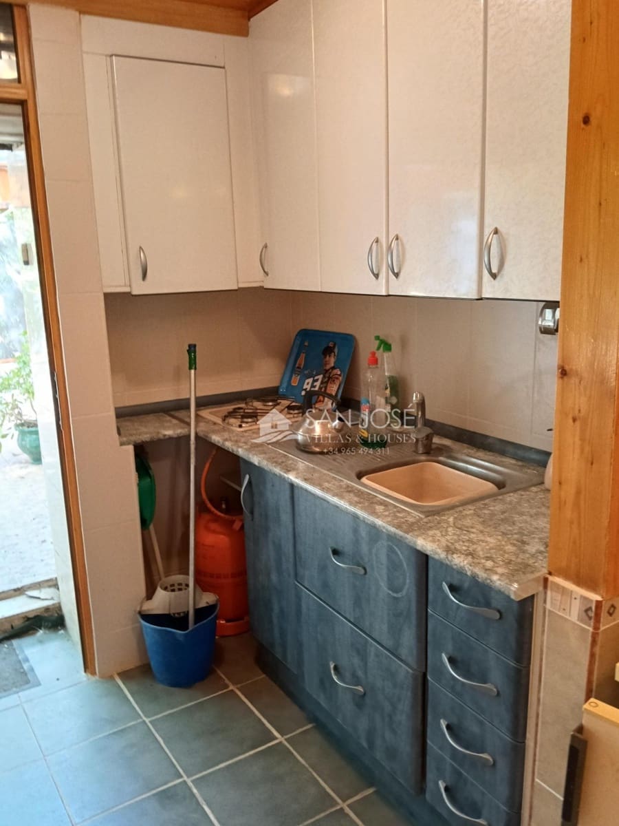 5 quarto Moradia para venda em La Romana com piscina - 276 580 € (Ref: 9934390)
