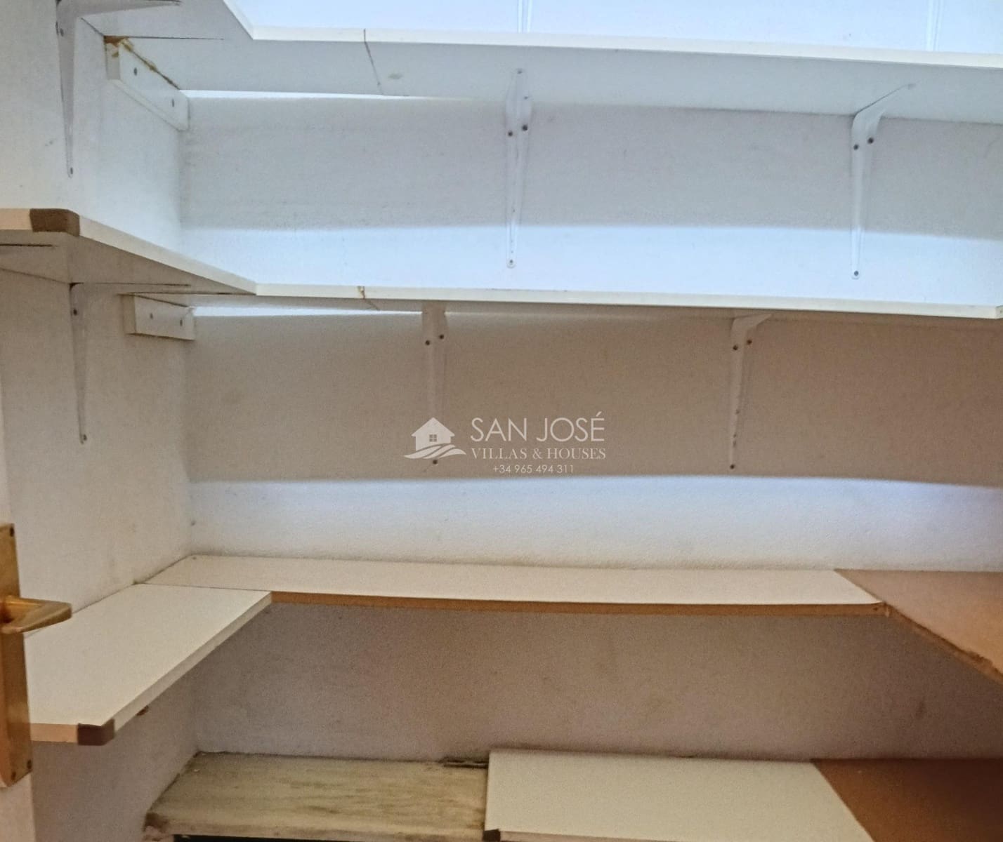 5 quarto Moradia para venda em La Romana com piscina - 276 580 € (Ref: 9934390)