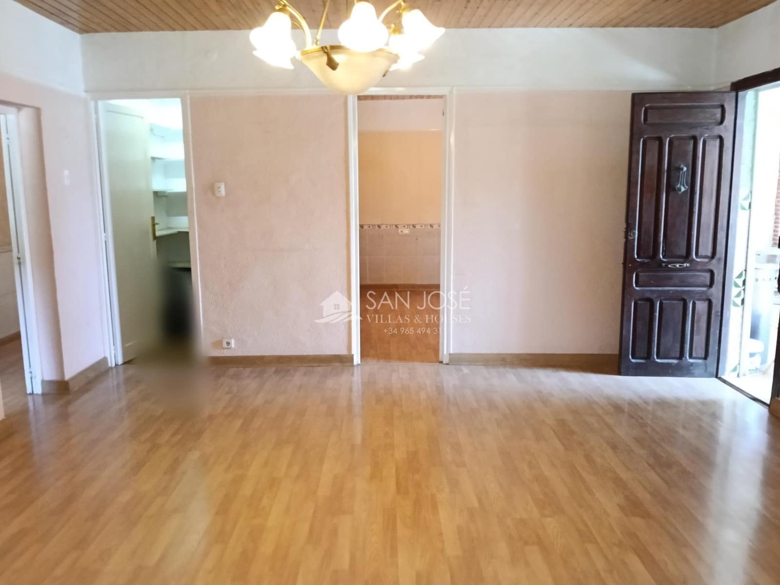 5 quarto Moradia para venda em La Romana com piscina - 276 580 € (Ref: 9934390)
