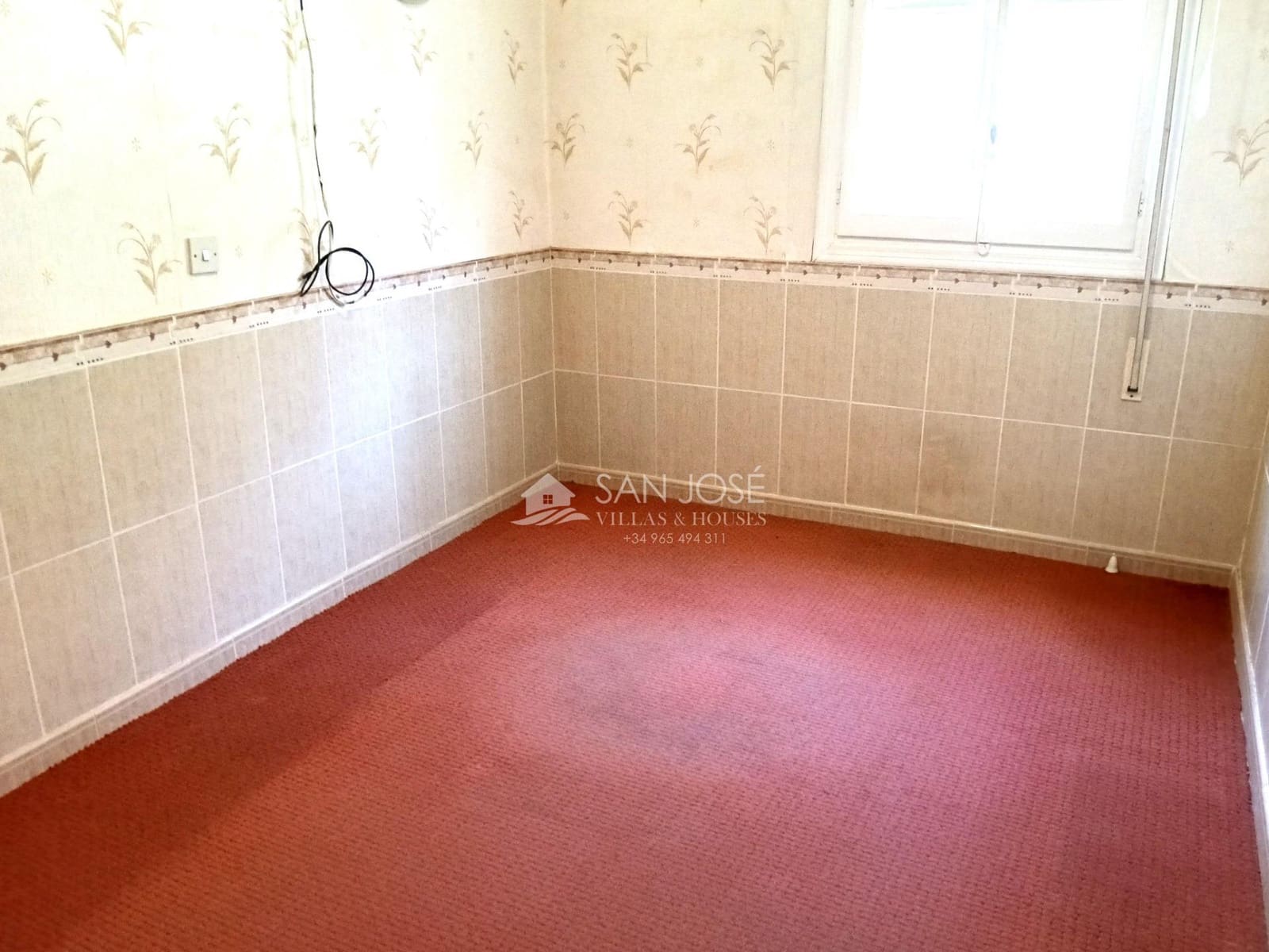 5 quarto Moradia para venda em La Romana com piscina - 276 580 € (Ref: 9934390)