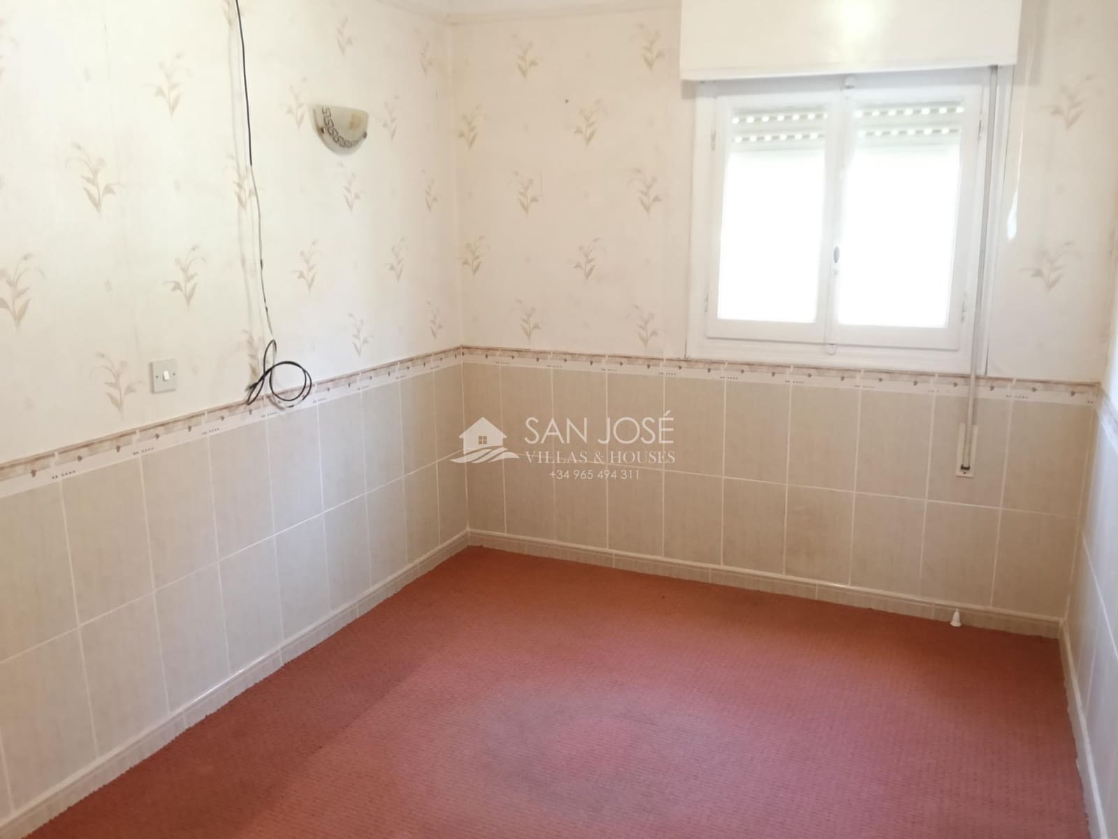 5 quarto Moradia para venda em La Romana com piscina - 276 580 € (Ref: 9934390)