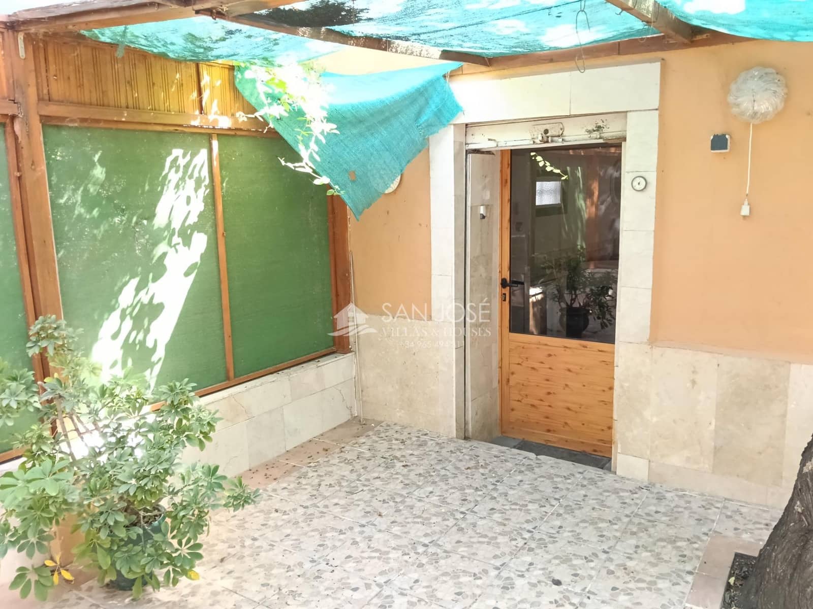5 quarto Moradia para venda em La Romana com piscina - 276 580 € (Ref: 9934390)
