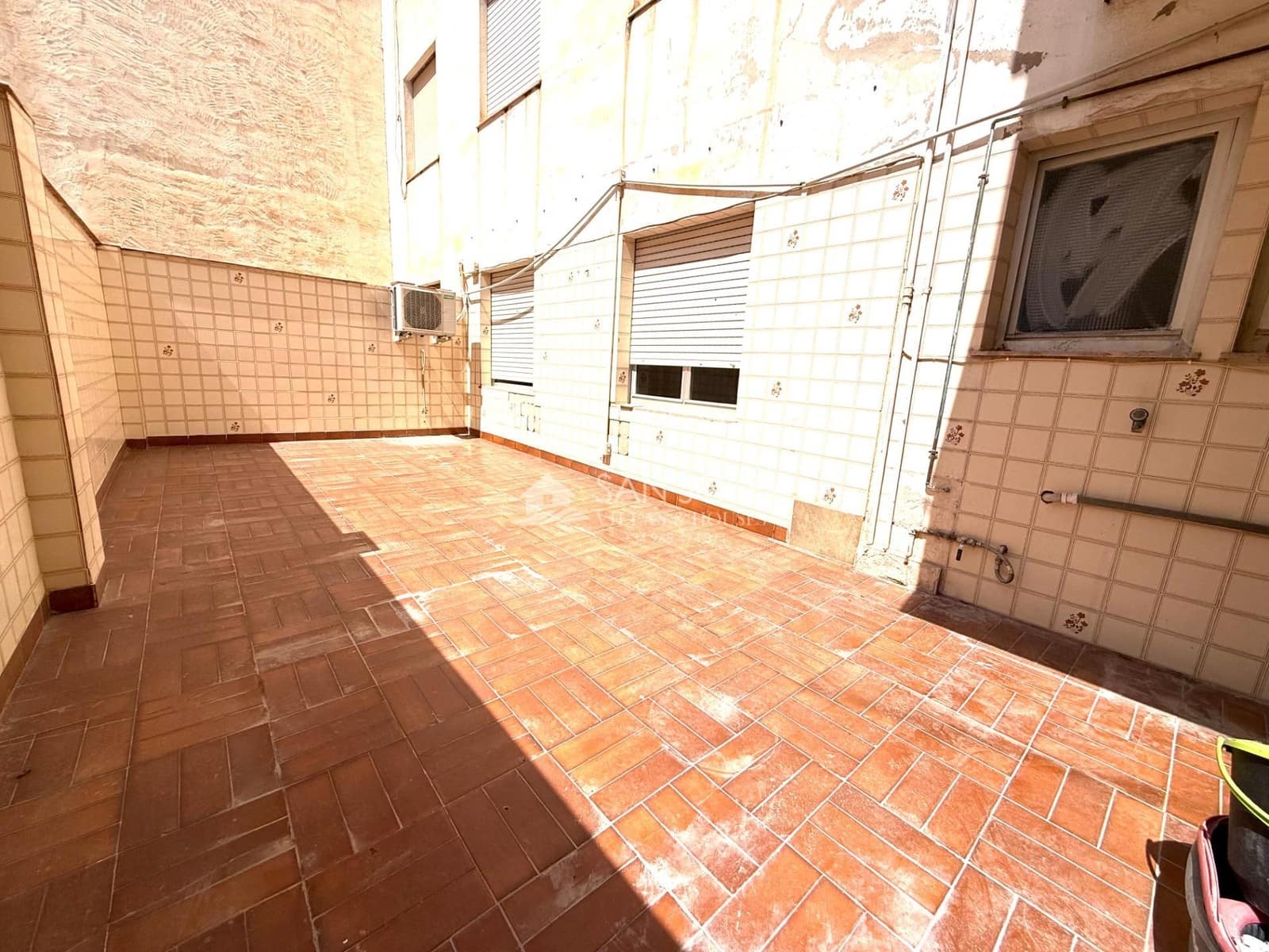 4 slaapkamer Flat te koop in Novelda - € 135.000 (Ref: 9945925)