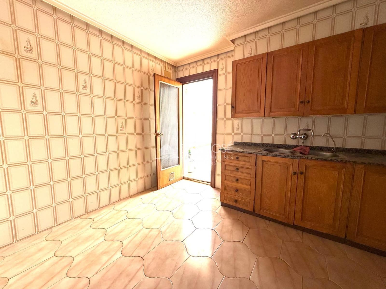 4 slaapkamer Flat te koop in Novelda - € 135.000 (Ref: 9945925)