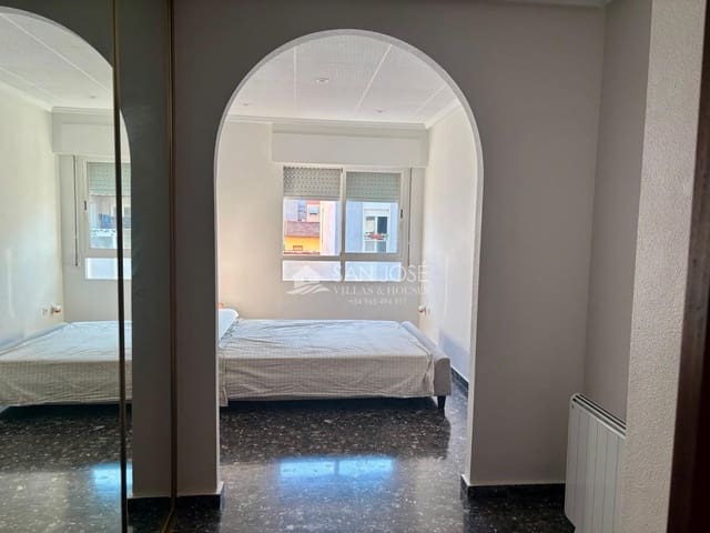 3 sypialnia Mieszkanie do wynajęcia w Aspe z basenem - 700 € (Ref: 9954396)